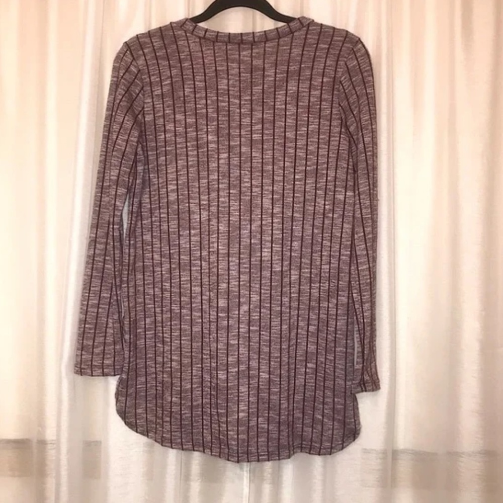 Honey and Lace NWT Hi-Lo Purple Striped Sweater XS - Picture 2 of 4